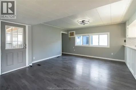 6 Maple Drive Mcgregor ON N0R 1J0