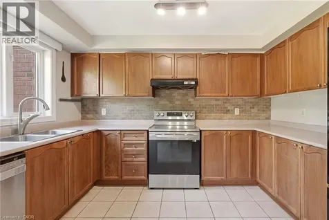 1745 Creek Way Burlington ON L7L 7E1