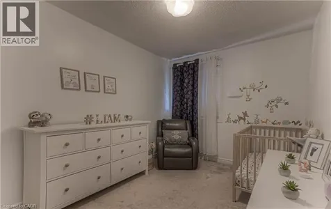 1745 Creek Way Burlington ON L7L 7E1