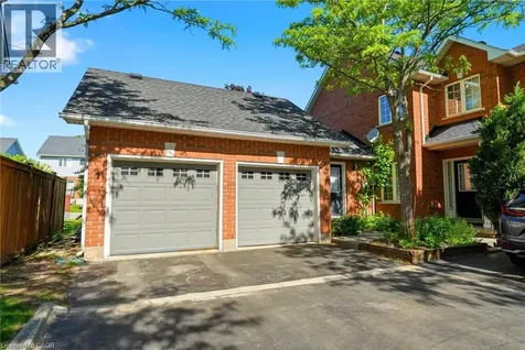 1745 Creek Way Burlington ON L7L 7E1
