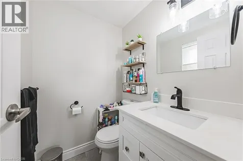 16 Apex Court Stoney Creek ON L8J 1J2