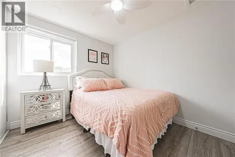 16 Apex Court Stoney Creek ON L8J 1J2