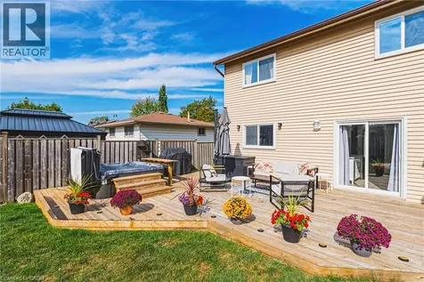 16 Apex Court Stoney Creek ON L8J 1J2