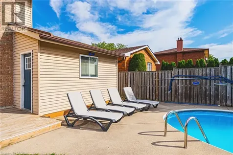 16 Apex Court Stoney Creek ON L8J 1J2