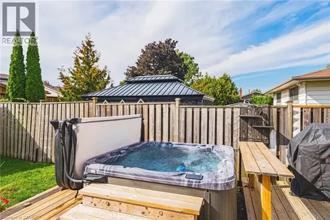 16 Apex Court Stoney Creek ON L8J 1J2