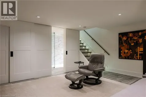 211 Church Street Oakville ON L6J 1N4