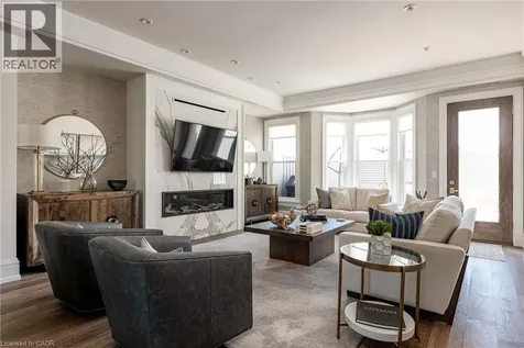 211 Church Street Oakville ON L6J 1N4