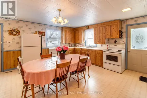 874 Cedar Point Road Tiny ON L9M 0K1