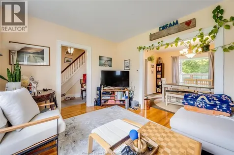 2151 Lincoln Road Windsor ON N8W 2P9