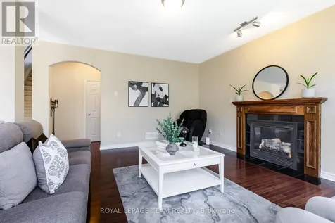 104 Panisset Avenue Ottawa ON K2T 0E2