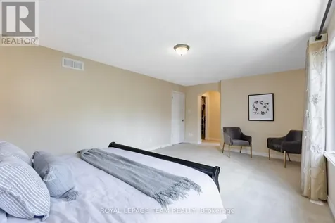 104 Panisset Avenue Ottawa ON K2T 0E2