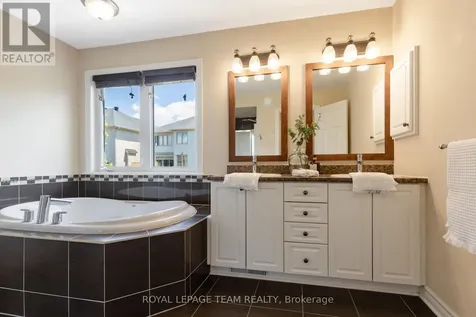 104 Panisset Avenue Ottawa ON K2T 0E2