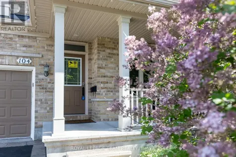 104 Panisset Avenue Ottawa ON K2T 0E2