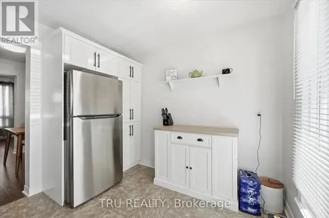 3301 Mccarthy Road Ottawa ON K1V 9X5