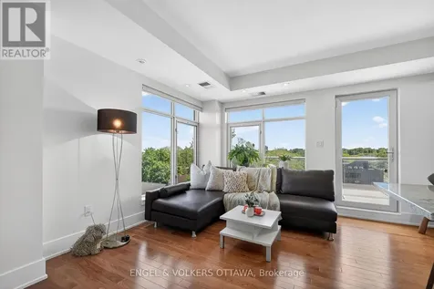 131 Holland Avenue Ottawa ON K1Y 3A2
