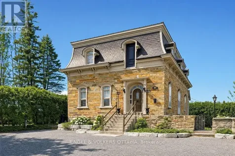 382 Mcgill Street Hawkesbury ON K6A 1R2