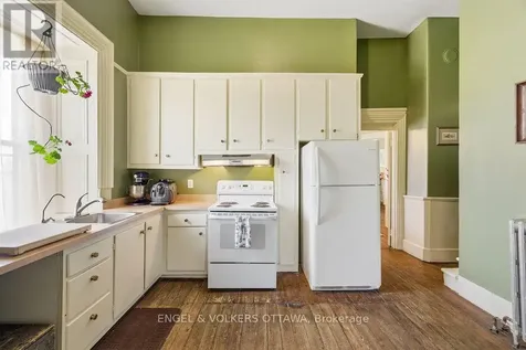 382 Mcgill Street Hawkesbury ON K6A 1R2