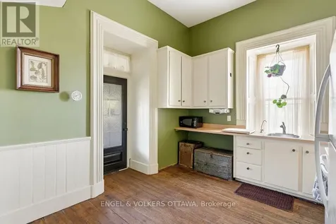 382 Mcgill Street Hawkesbury ON K6A 1R2