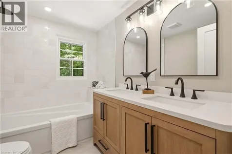 1928 Four Seasons Drive Burlington ON L7P 2Y1