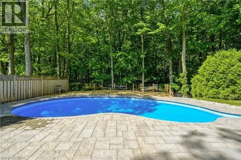 1928 Four Seasons Drive Burlington ON L7P 2Y1