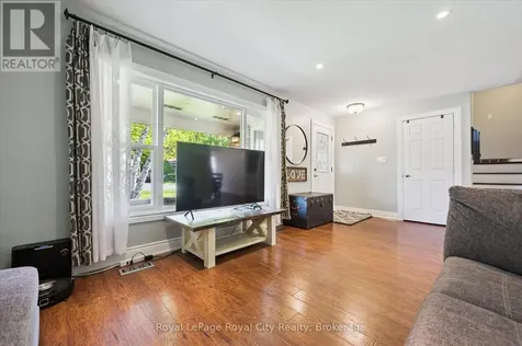 229 Ross Avenue Kitchener ON N2A 1V7