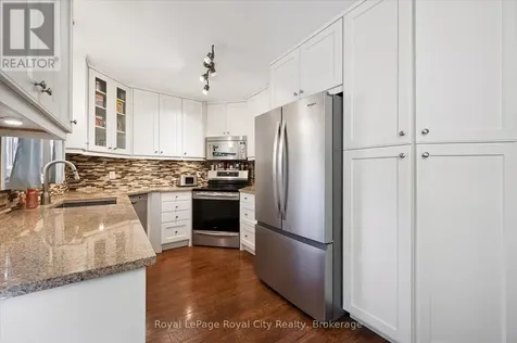 229 Ross Avenue Kitchener ON N2A 1V7