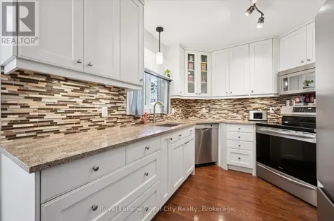 229 Ross Avenue Kitchener ON N2A 1V7