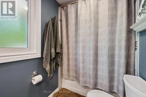 229 Ross Avenue Kitchener ON N2A 1V7