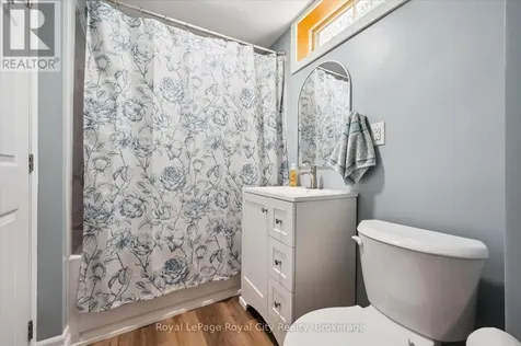 229 Ross Avenue Kitchener ON N2A 1V7