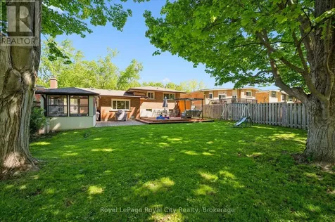 229 Ross Avenue Kitchener ON N2A 1V7