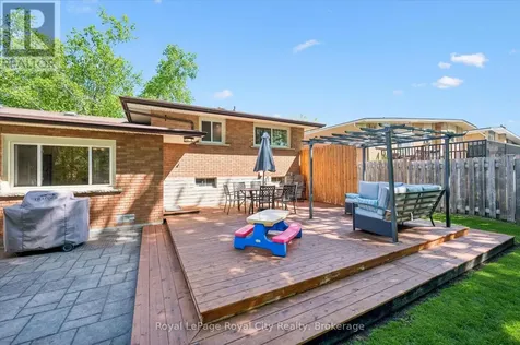 229 Ross Avenue Kitchener ON N2A 1V7