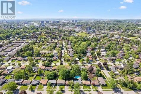 229 Ross Avenue Kitchener ON N2A 1V7