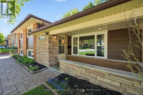 229 Ross Avenue Kitchener ON N2A 1V7