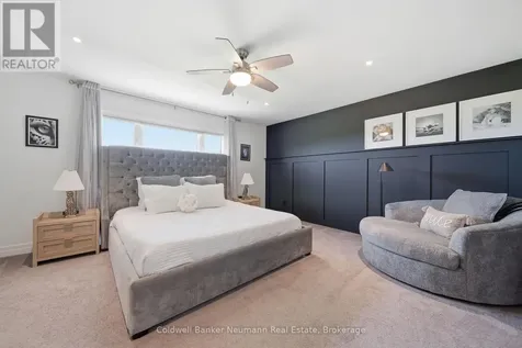 48 Newcastle Court Kitchener ON N2R 0G7