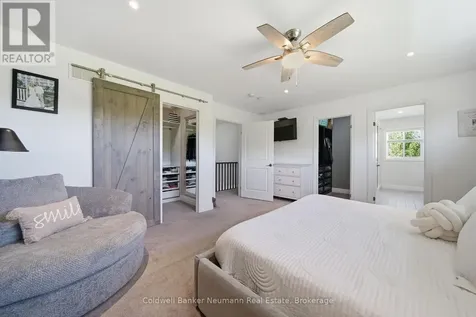 48 Newcastle Court Kitchener ON N2R 0G7