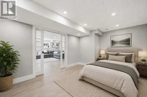 48 Newcastle Court Kitchener ON N2R 0G7