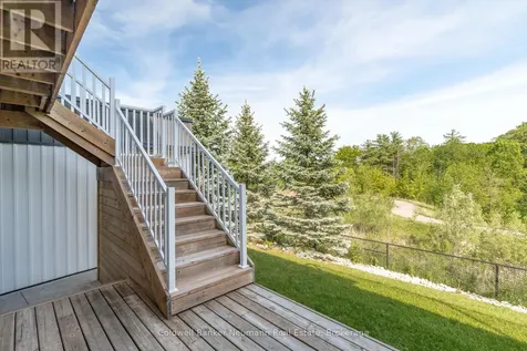 48 Newcastle Court Kitchener ON N2R 0G7