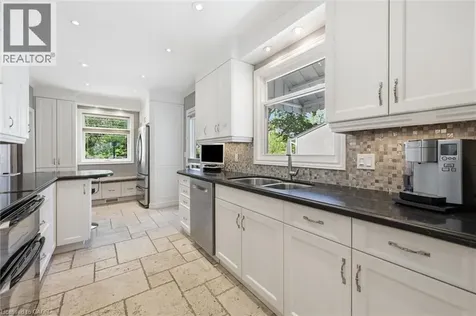 951 Cloverleaf Drive Burlington ON L7T 3Y8