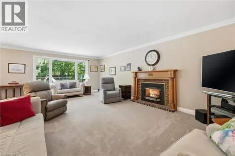 951 Cloverleaf Drive Burlington ON L7T 3Y8