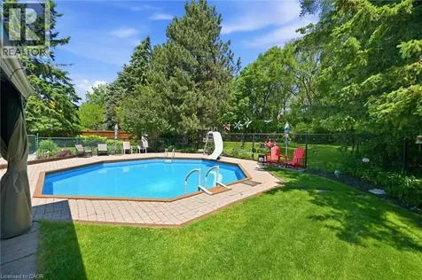 951 Cloverleaf Drive Burlington ON L7T 3Y8