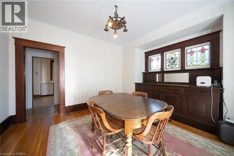8 Abigail Avenue Brantford ON N3R 4R7