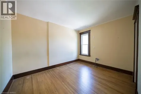 8 Abigail Avenue Brantford ON N3R 4R7