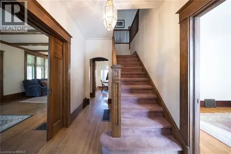 8 Abigail Avenue Brantford ON N3R 4R7