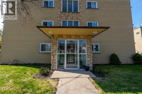 1075 Brenchley Avenue Sarnia ON N7S 1R6