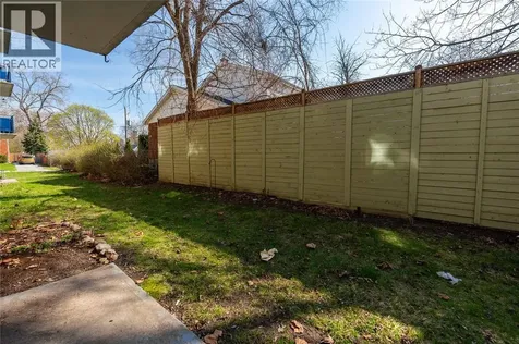 1075 Brenchley Avenue Sarnia ON N7S 1R6