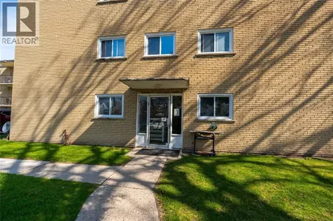 1075 Brenchley Avenue Sarnia ON N7S 1R6