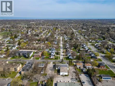 1075 Brenchley Avenue Sarnia ON N7S 1R6