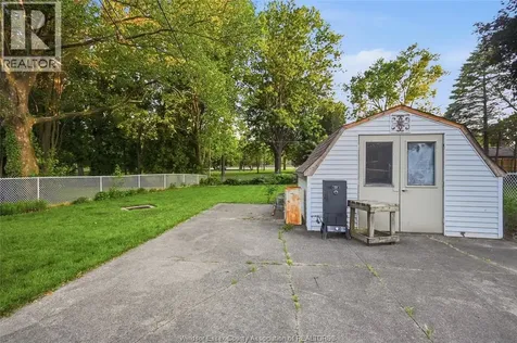 36 Woodland Avenue Chatham ON N7L 2S6