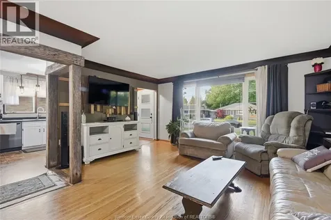 36 Woodland Avenue Chatham ON N7L 2S6