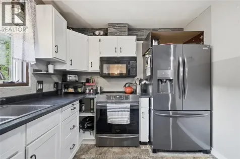 36 Woodland Avenue Chatham ON N7L 2S6